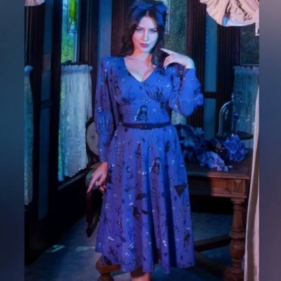 La Femme En Noir Dresses & Skirts - La Femme en Noir Corpse Bride dress - medium and new with tags